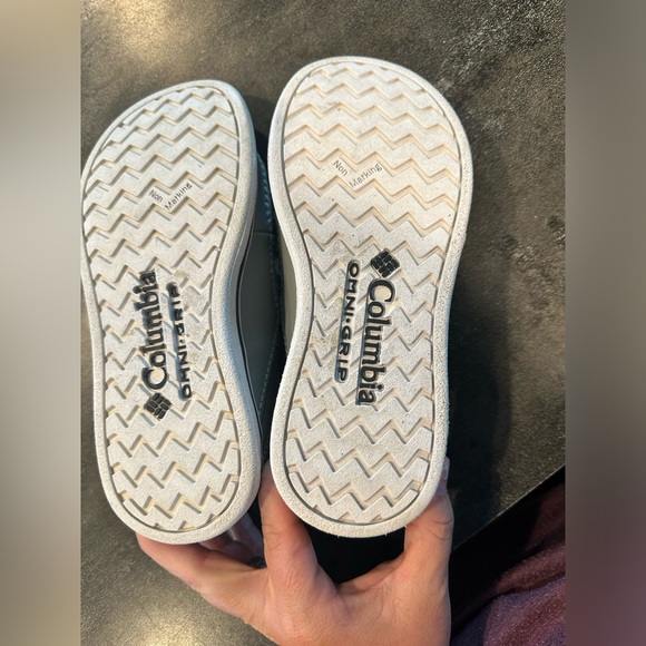Columbia boys slip on shoes - Picture 3 of 5
